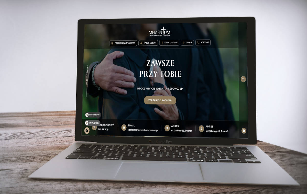 Mementum Poznań na laptopie